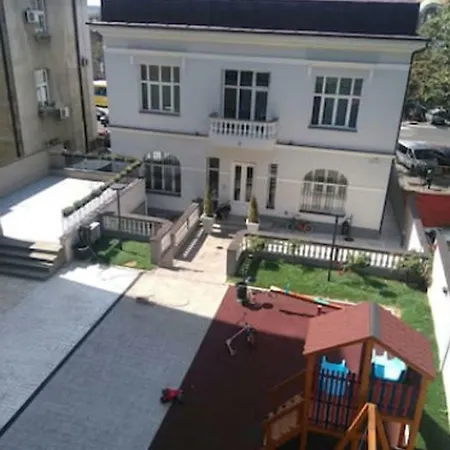 Garden Apartment